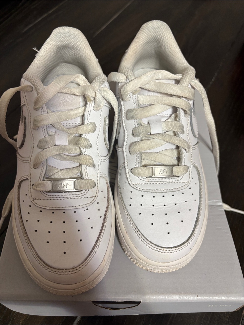 White Kids Low-Top Leather Sneakers - Youth Athletic Shoes